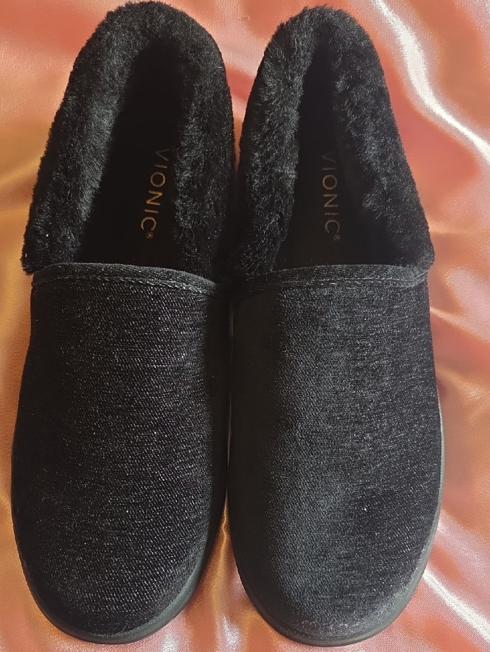 NWOB Vionic Clare Black Velvet Metallic Faux Fur Women's W8.5 Lounge Slipper